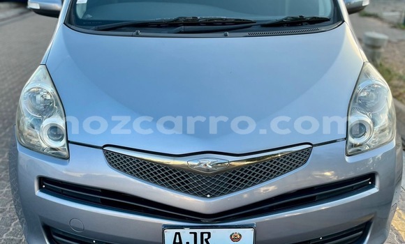 Comprar Usado Toyota Ractis Azul Carro em Maputo em Maputo Comprar Usado Toyota Ractis Azul Carro em Maputo em Maputo