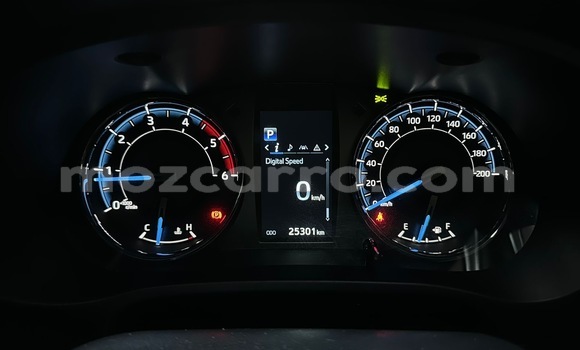 Comprar Usado Toyota Hiluxe Revo Vermelho Carro em Maputo em Maputo Comprar Usado Toyota Hiluxe Revo Vermelho Carro em Maputo em Maputo