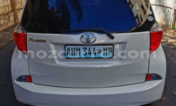 Buy Used Toyota Platz Silver Car in Maputo in Maputo Buy Used Toyota Platz Silver Car in Maputo in Maputo
