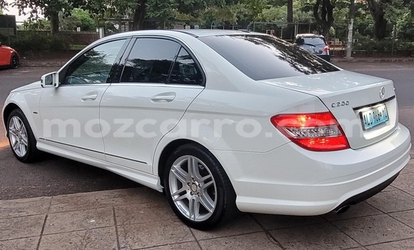 Comprar Usado Mercedes Viano Branco Carro em Maputo em Maputo Comprar Usado Mercedes Viano Branco Carro em Maputo em Maputo