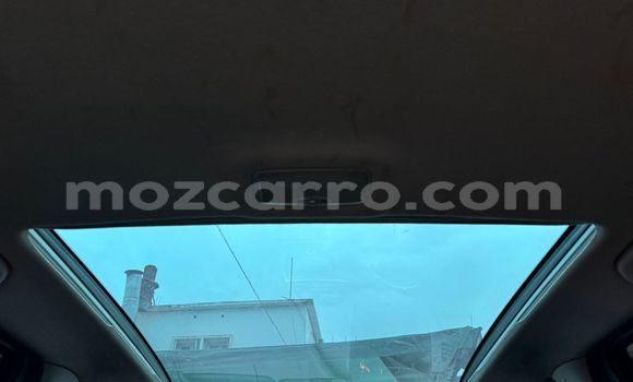 Buy Used Toyota Ractis Blue Car in Maputo in Maputo Buy Used Toyota Ractis Blue Car in Maputo in Maputo