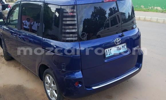 Nunua Ilio tumika Toyota Sienta Bluu Gari ndani ya Maputo nchini Maputo