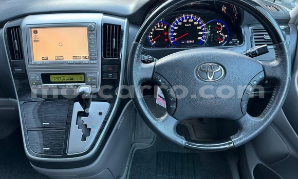 Comprar Usado Toyota Alphard Prata Carro em Maputo em Maputo Comprar Usado Toyota Alphard Prata Carro em Maputo em Maputo