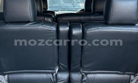 Comprar Usado Toyota Alphard Prata Carro em Maputo em Maputo Comprar Usado Toyota Alphard Prata Carro em Maputo em Maputo