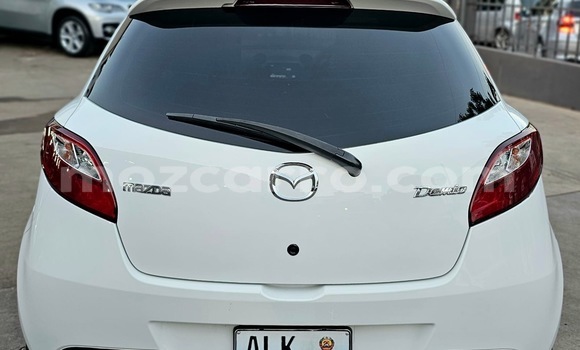 Comprar Usado Mazda Demio Branco Carro em Maputo em Maputo Comprar Usado Mazda Demio Branco Carro em Maputo em Maputo