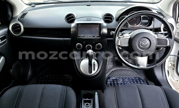 Comprar Usado Mazda Demio Branco Carro em Maputo em Maputo Comprar Usado Mazda Demio Branco Carro em Maputo em Maputo