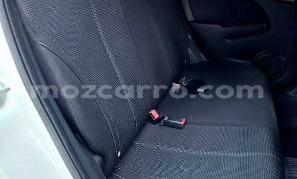 Comprar Usado Mazda Demio Branco Carro em Maputo em Maputo Comprar Usado Mazda Demio Branco Carro em Maputo em Maputo