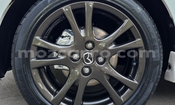 Comprar Usado Mazda Demio Branco Carro em Maputo em Maputo Comprar Usado Mazda Demio Branco Carro em Maputo em Maputo