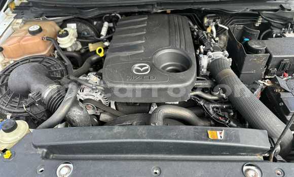 Comprar Usado Mazda BT-50 Branco Carro em Maputo em Maputo Comprar Usado Mazda BT-50 Branco Carro em Maputo em Maputo