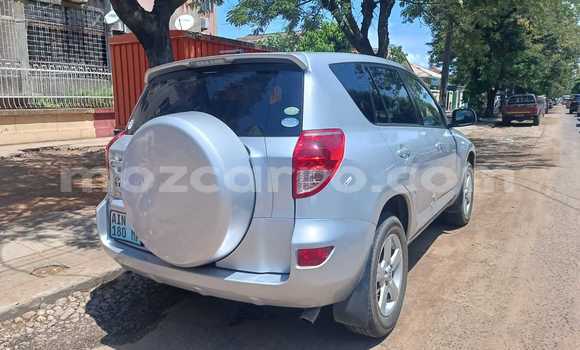 Buy Used Toyota RAV4 Silver Car in Maputo in Maputo Buy Used Toyota RAV4 Silver Car in Maputo in Maputo