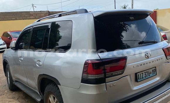 Buy Used Toyota Land Cruiser Prado Silver Car in Maputo in Maputo Buy Used Toyota Land Cruiser Prado Silver Car in Maputo in Maputo