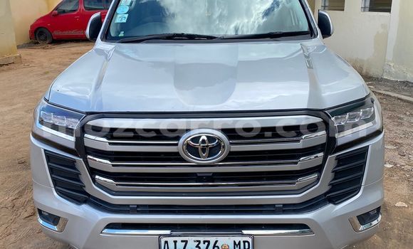 Buy Used Toyota Land Cruiser Prado Silver Car in Maputo in Maputo Buy Used Toyota Land Cruiser Prado Silver Car in Maputo in Maputo