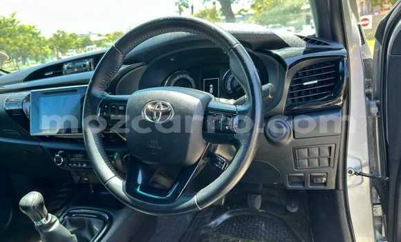 Buy Used Toyota Hiluxe Revo Silver Car in Maputo in Maputo Buy Used Toyota Hiluxe Revo Silver Car in Maputo in Maputo