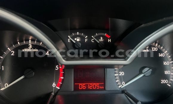 Nunua Ilio tumika Mazda BT-50 Fedha Gari ndani ya Maputo nchini Maputo Nunua Ilio tumika Mazda BT-50 Fedha Gari ndani ya Maputo nchini Maputo