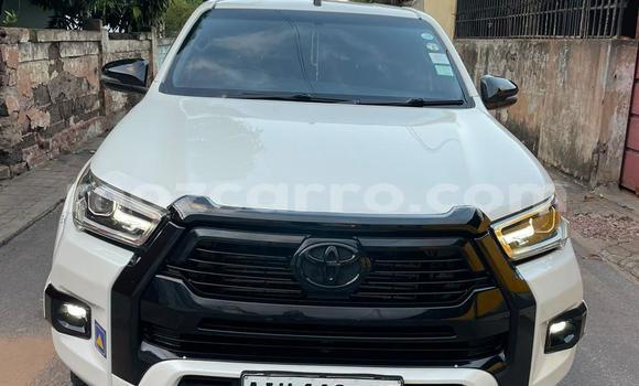 Comprar Usado Toyota Hiluxe Revo Branco Carro em Maputo em Maputo Comprar Usado Toyota Hiluxe Revo Branco Carro em Maputo em Maputo