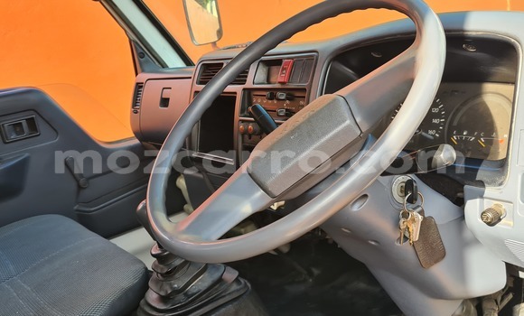 Comprar Usado Toyota Dyna Branco Caminhão em Maputo em Maputo Comprar Usado Toyota Dyna Branco Caminhão em Maputo em Maputo