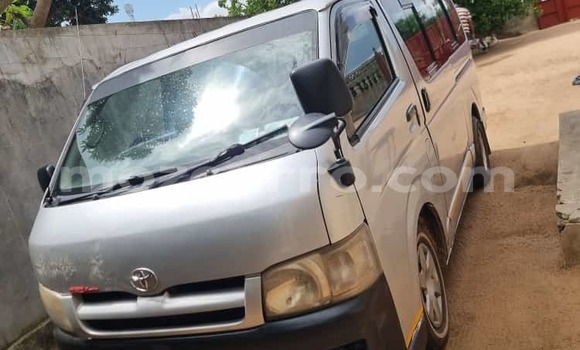 Comprar Usado Toyota Hiace Prata Carro em Maputo em Maputo Comprar Usado Toyota Hiace Prata Carro em Maputo em Maputo