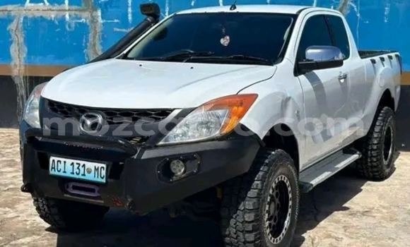 Buy Used Mazda BT-50 White Car in Maputo in Maputo Buy Used Mazda BT-50 White Car in Maputo in Maputo