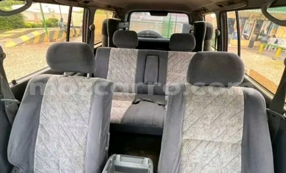 Nunua Ilio tumika Toyota Land Cruiser Prado Nyingine Gari ndani ya Maputo nchini Maputo Nunua Ilio tumika Toyota Land Cruiser Prado Nyingine Gari ndani ya Maputo nchini Maputo