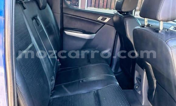 Comprar Novo Mazda BT-50 Azul Carro em Maputo em Maputo Comprar Novo Mazda BT-50 Azul Carro em Maputo em Maputo
