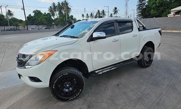 Comprar Usado Mazda BT-50 De outros Carro em Maputo em Maputo Comprar Usado Mazda BT-50 De outros Carro em Maputo em Maputo