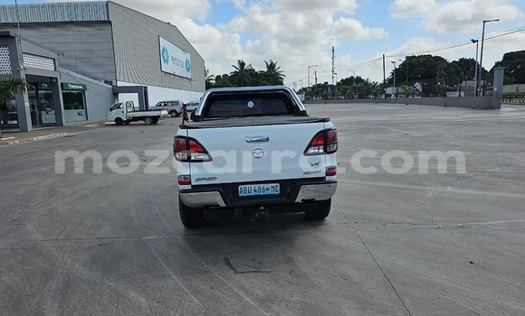 Comprar Usado Mazda BT-50 De outros Carro em Maputo em Maputo Comprar Usado Mazda BT-50 De outros Carro em Maputo em Maputo