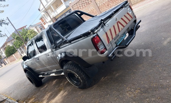 Nunua Ilio tumika Nissan Hardbody Fedha Gari ndani ya Maputo nchini Maputo Nunua Ilio tumika Nissan Hardbody Fedha Gari ndani ya Maputo nchini Maputo