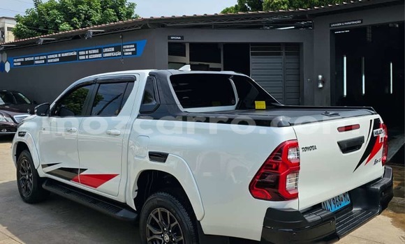 Nunua Ilio tumika Toyota Hiluxe Revo Nyeupe Gari ndani ya Maputo nchini Maputo Nunua Ilio tumika Toyota Hiluxe Revo Nyeupe Gari ndani ya Maputo nchini Maputo