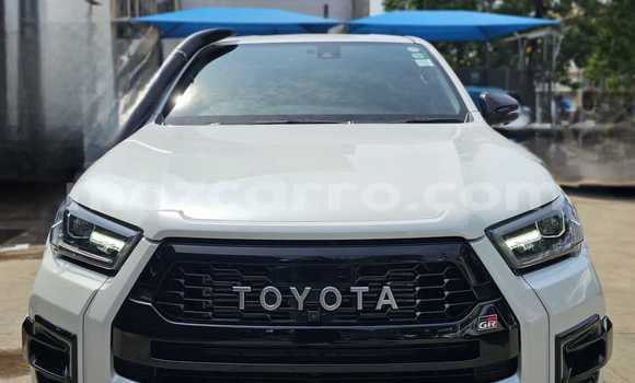 Nunua Ilio tumika Toyota Hiluxe Revo Nyeupe Gari ndani ya Maputo nchini Maputo Nunua Ilio tumika Toyota Hiluxe Revo Nyeupe Gari ndani ya Maputo nchini Maputo