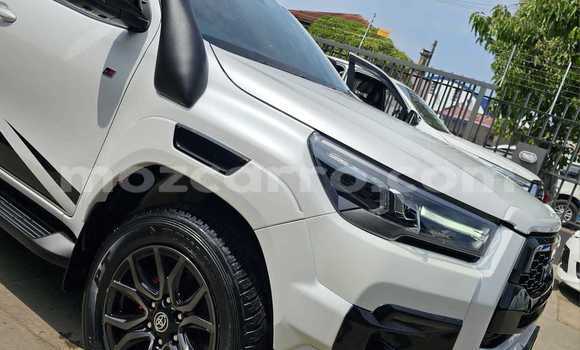 Nunua Ilio tumika Toyota Hiluxe Revo Nyeupe Gari ndani ya Maputo nchini Maputo Nunua Ilio tumika Toyota Hiluxe Revo Nyeupe Gari ndani ya Maputo nchini Maputo