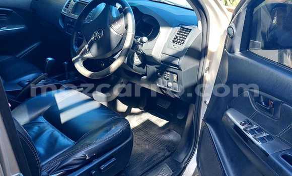 Nunua Ilio tumika Toyota Hiluxe VIGO Fedha Gari ndani ya Maputo nchini Maputo Nunua Ilio tumika Toyota Hiluxe VIGO Fedha Gari ndani ya Maputo nchini Maputo