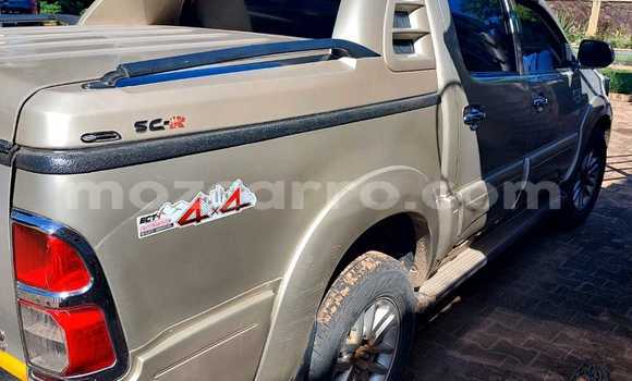 Nunua Ilio tumika Toyota Hiluxe VIGO Fedha Gari ndani ya Maputo nchini Maputo Nunua Ilio tumika Toyota Hiluxe VIGO Fedha Gari ndani ya Maputo nchini Maputo