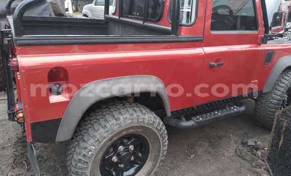 Buy Used Land Rover Defender Red Car in Maputo in Maputo