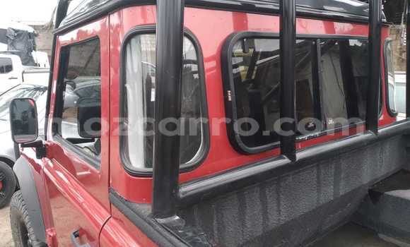 Buy Used Land Rover Defender Red Car in Maputo in Maputo Buy Used Land Rover Defender Red Car in Maputo in Maputo