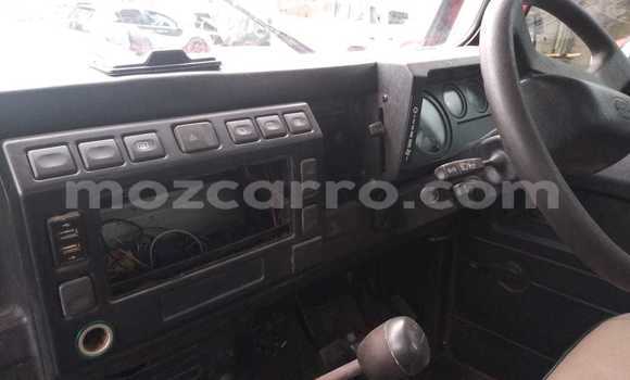 Buy Used Land Rover Defender Red Car in Maputo in Maputo Buy Used Land Rover Defender Red Car in Maputo in Maputo