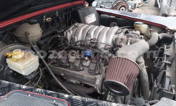 Buy Used Land Rover Defender Red Car in Maputo in Maputo Buy Used Land Rover Defender Red Car in Maputo in Maputo