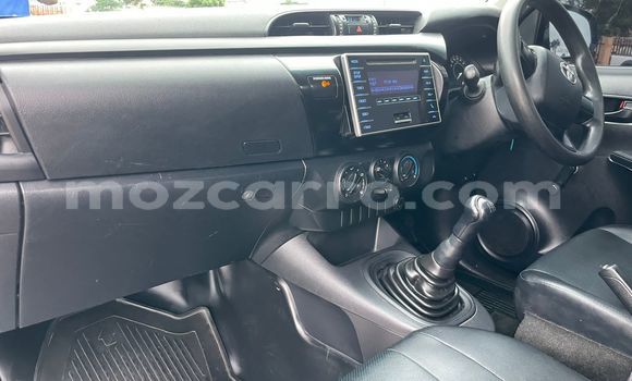Buy Used Toyota Hiluxe Revo White Car in Maputo in Maputo Buy Used Toyota Hiluxe Revo White Car in Maputo in Maputo