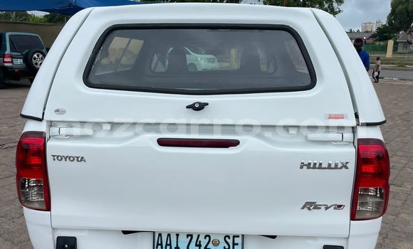 Buy Used Toyota Hiluxe Revo White Car in Maputo in Maputo Buy Used Toyota Hiluxe Revo White Car in Maputo in Maputo