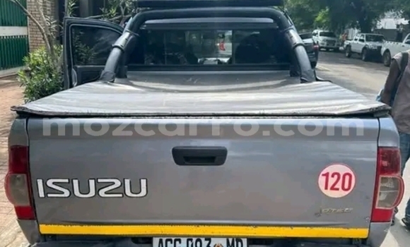 Tenga Tsaru Isuzu KB Zvimwe Mota in Maputo in Maputo Tenga Tsaru Isuzu KB Zvimwe Mota in Maputo in Maputo
