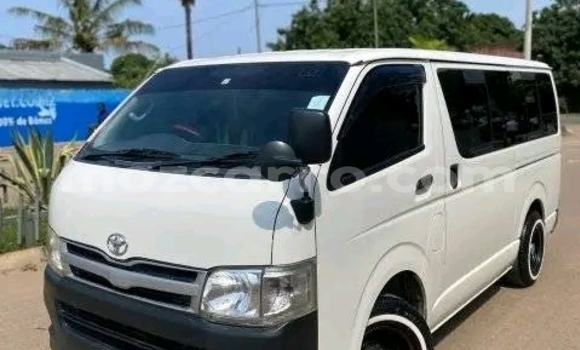 Nunua Mpya Toyota Hiace Nyeupe Gari ndani ya Maputo nchini Maputo