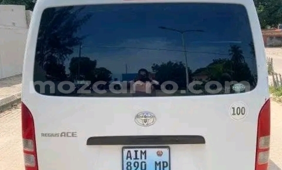 Tenga Itsva Toyota Hiace Chena Mota in Maputo in Maputo Tenga Itsva Toyota Hiace Chena Mota in Maputo in Maputo