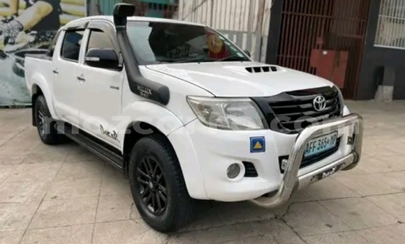 Buy Used Toyota Hilux White Car in Maputo in Maputo Buy Used Toyota Hilux White Car in Maputo in Maputo