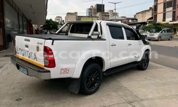 Buy Used Toyota Hilux White Car in Maputo in Maputo Buy Used Toyota Hilux White Car in Maputo in Maputo