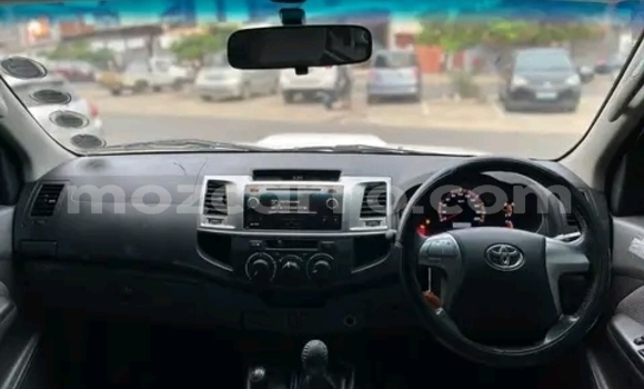 Buy Used Toyota Hilux White Car in Maputo in Maputo Buy Used Toyota Hilux White Car in Maputo in Maputo
