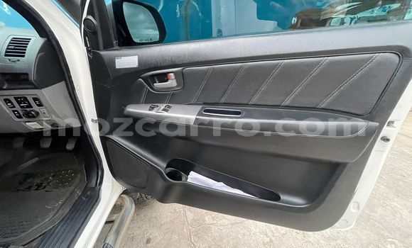 Buy Used Toyota Hilux White Car in Maputo in Maputo Buy Used Toyota Hilux White Car in Maputo in Maputo