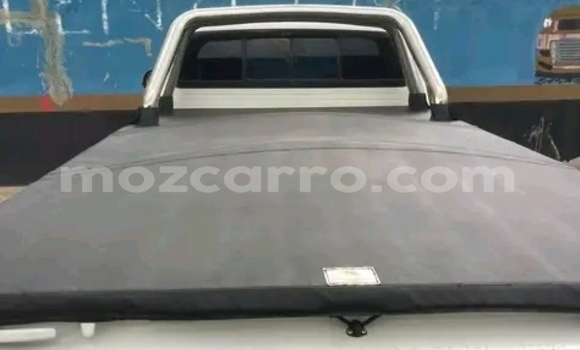 Buy Used Toyota Hilux White Car in Maputo in Maputo Buy Used Toyota Hilux White Car in Maputo in Maputo