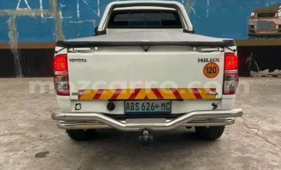 Buy Used Toyota Hilux White Car in Maputo in Maputo Buy Used Toyota Hilux White Car in Maputo in Maputo