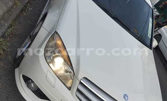 Buy Used Mercedes-Benz E-Classe White Car in Maputo in Maputo Buy Used Mercedes-Benz E-Classe White Car in Maputo in Maputo