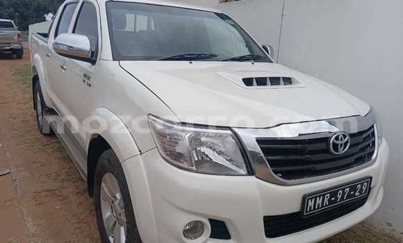 Tenga Tsaru Toyota Hilux Chena Mota in Maputo in Maputo Tenga Tsaru Toyota Hilux Chena Mota in Maputo in Maputo