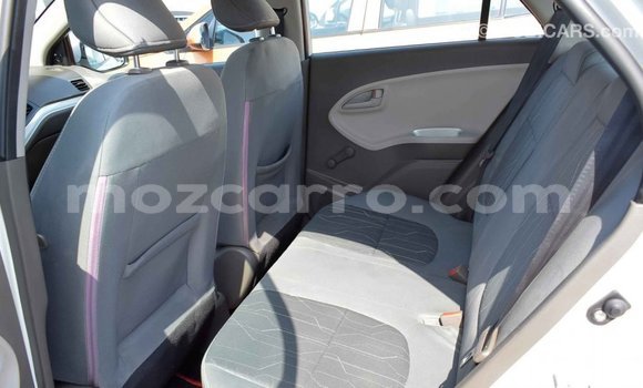 Comprar Importar Kia Picanto Branco Carro em Import - Dubai em Cabo Delgado Comprar Importar Kia Picanto Branco Carro em Import - Dubai em Cabo Delgado